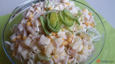 Celerový salát s ananasem